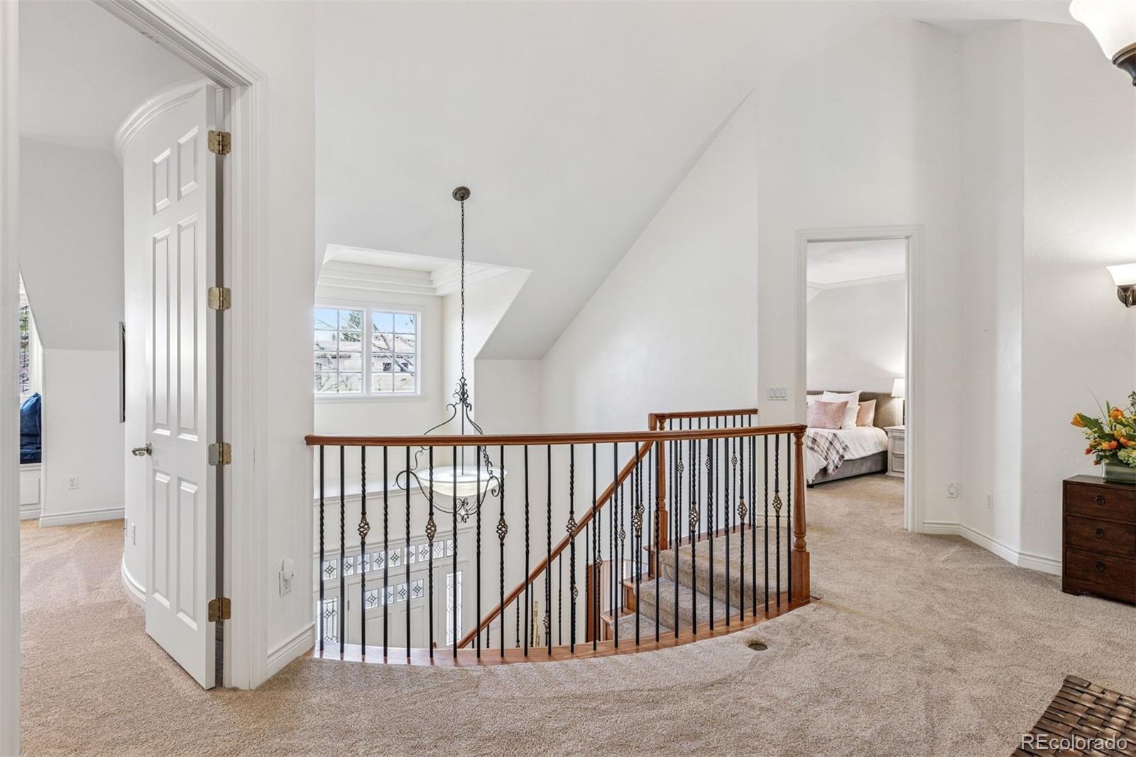 2 Foxtail Circle