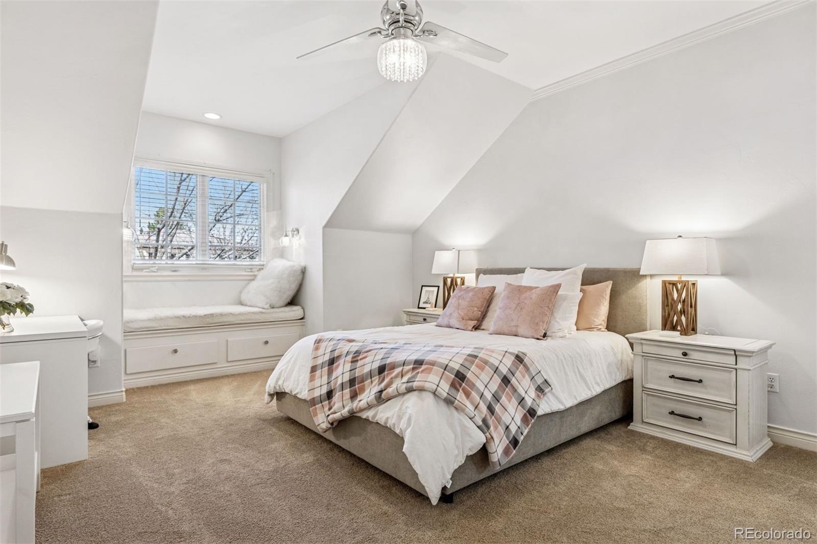 2 Foxtail Circle