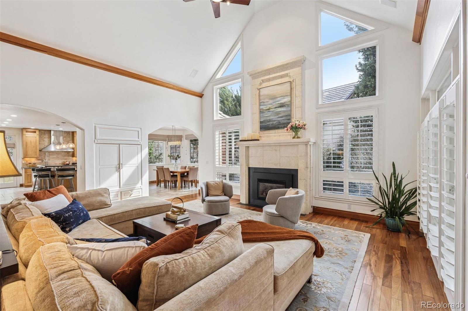 2 Foxtail Circle