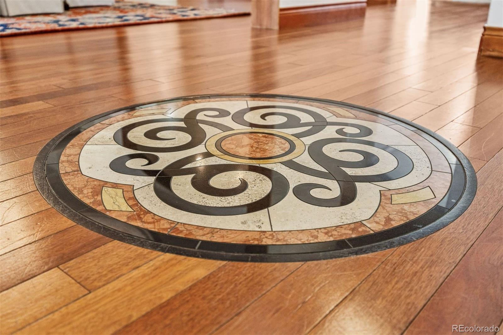 2 Foxtail Circle