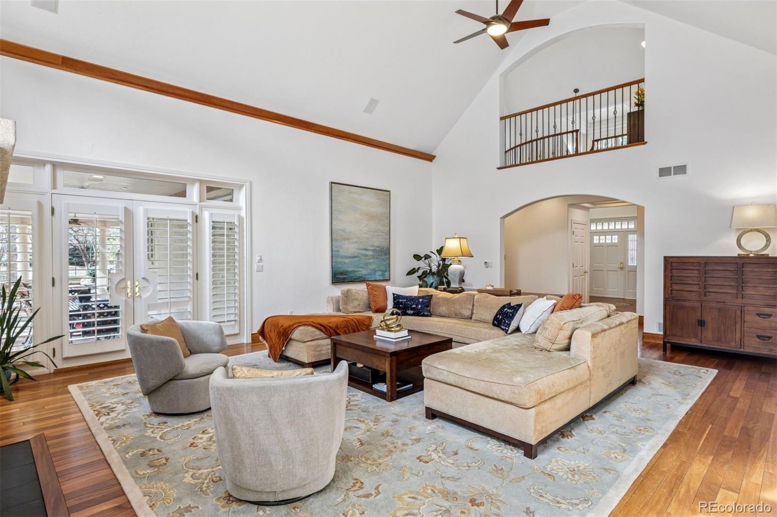 2 Foxtail Circle