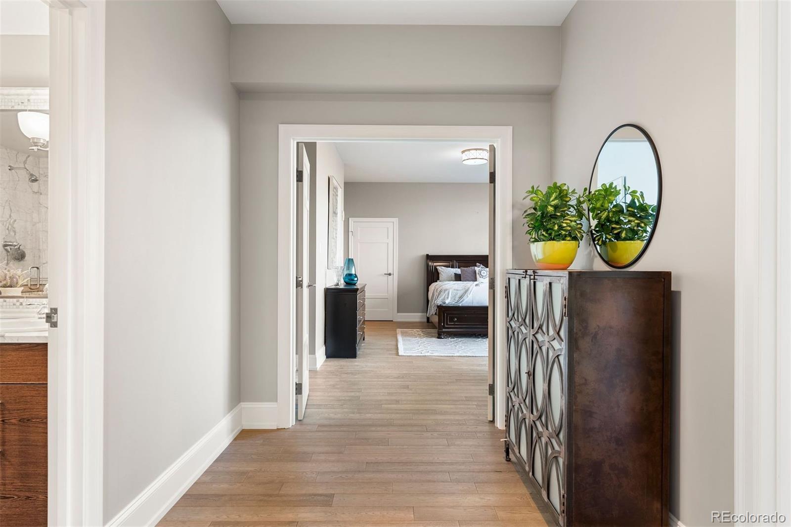 2001 Lincoln Street Unit: 2524