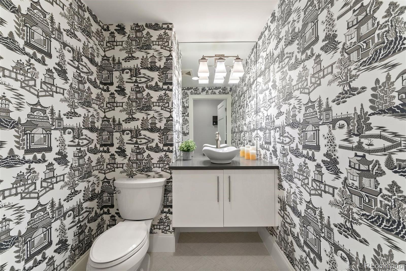 2001 Lincoln Street Unit: 2524