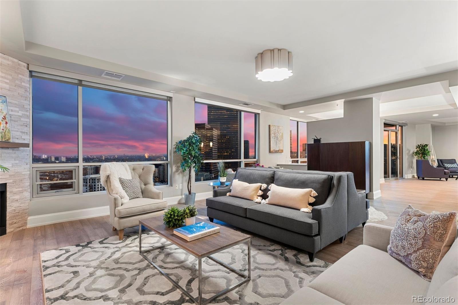 2001 Lincoln Street Unit: 2524