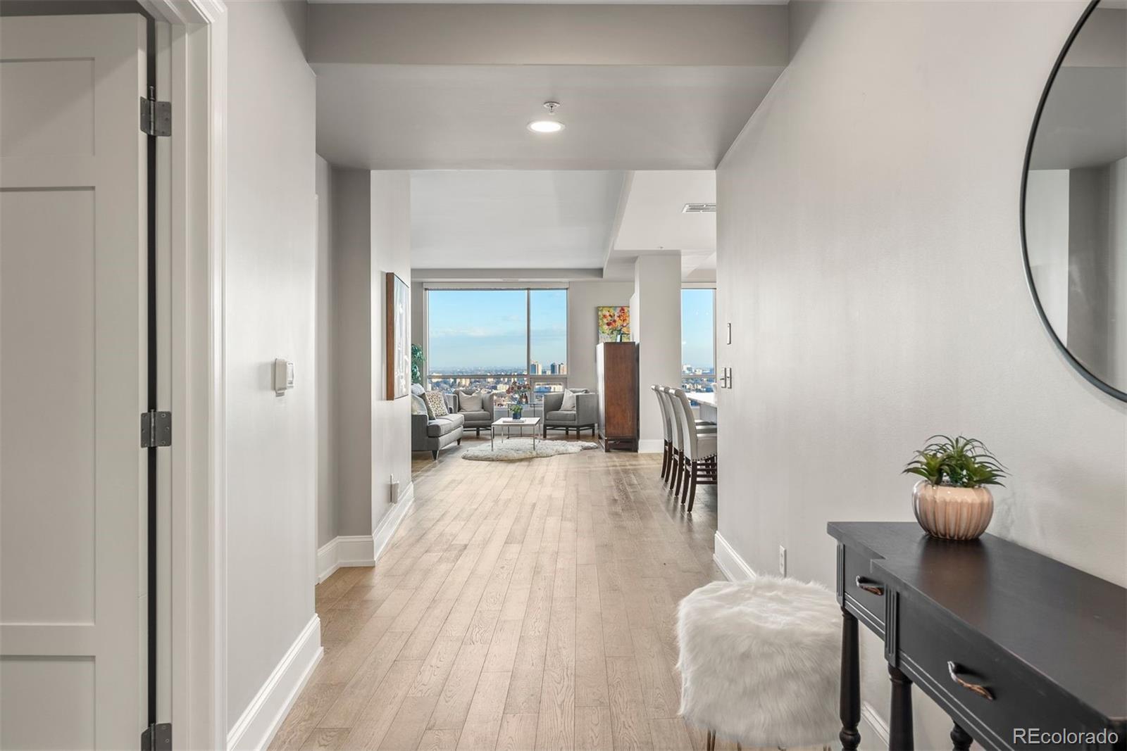 2001 Lincoln Street Unit: 2524