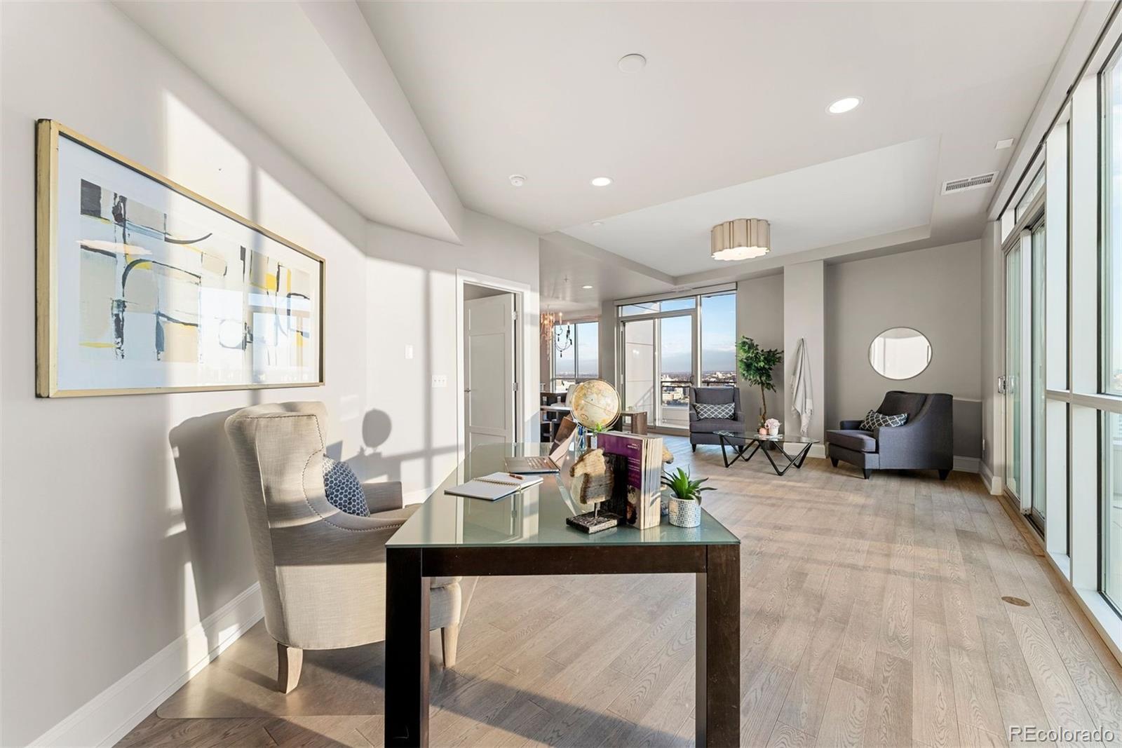 2001 Lincoln Street Unit: 2524