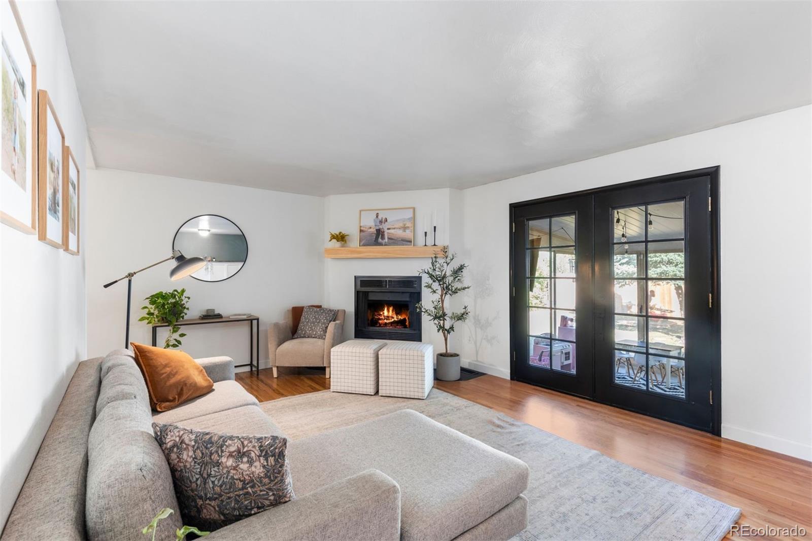 7216 S Lincoln Way