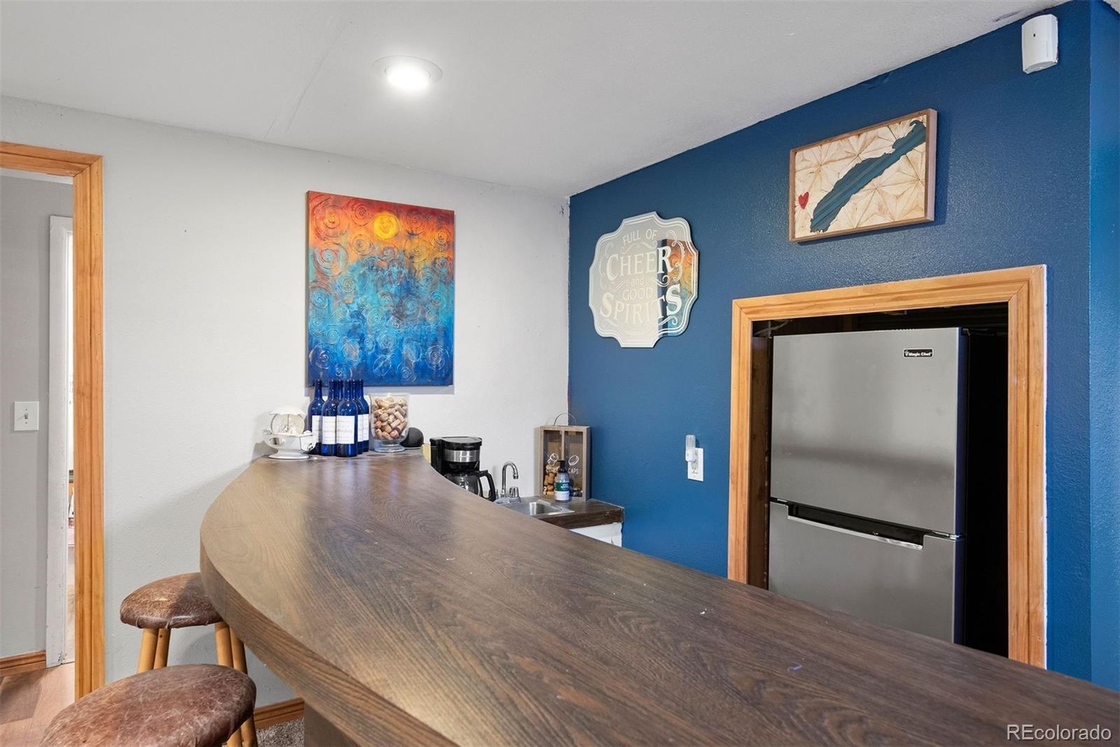 7216 S Lincoln Way