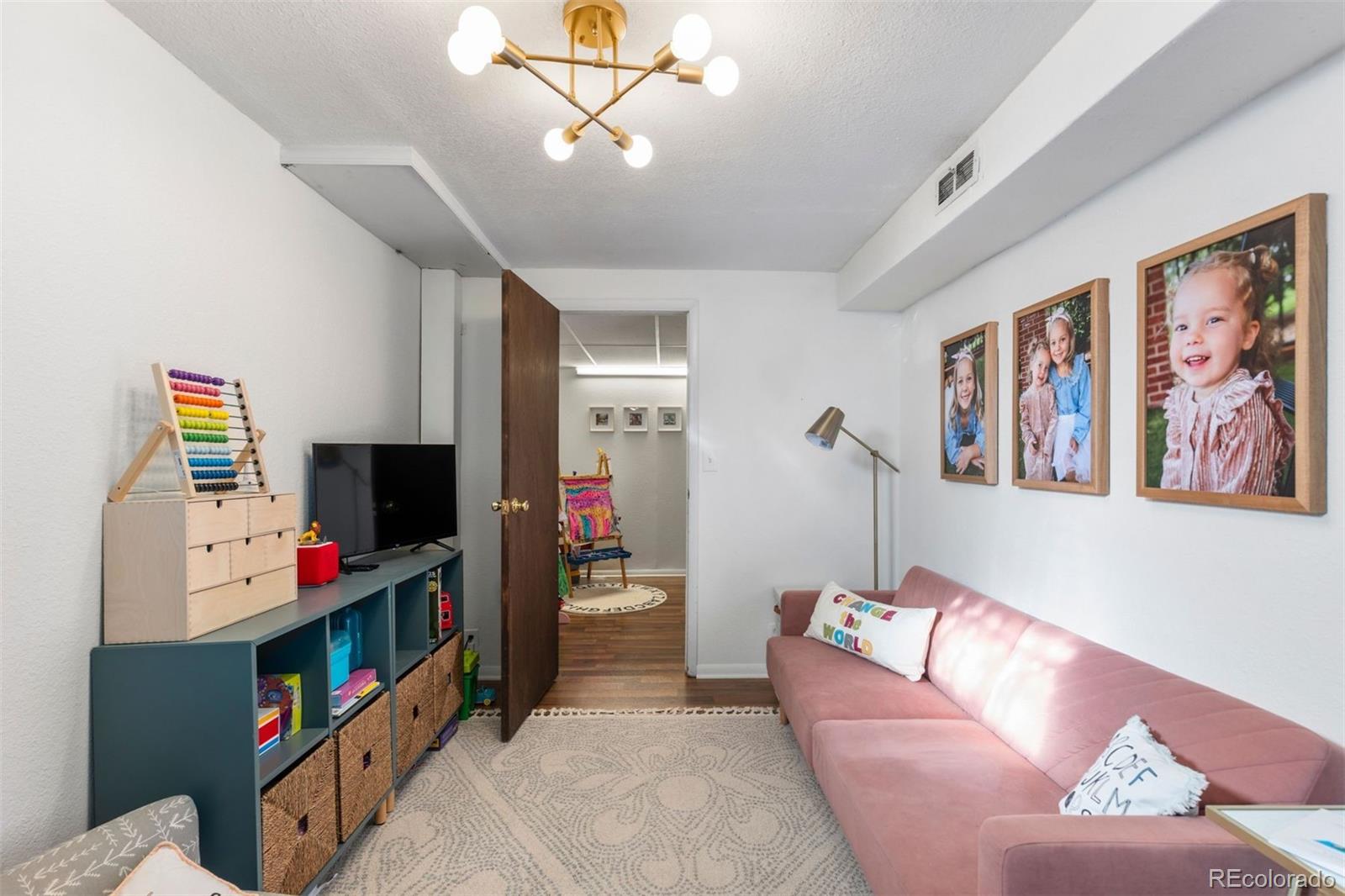 7216 S Lincoln Way