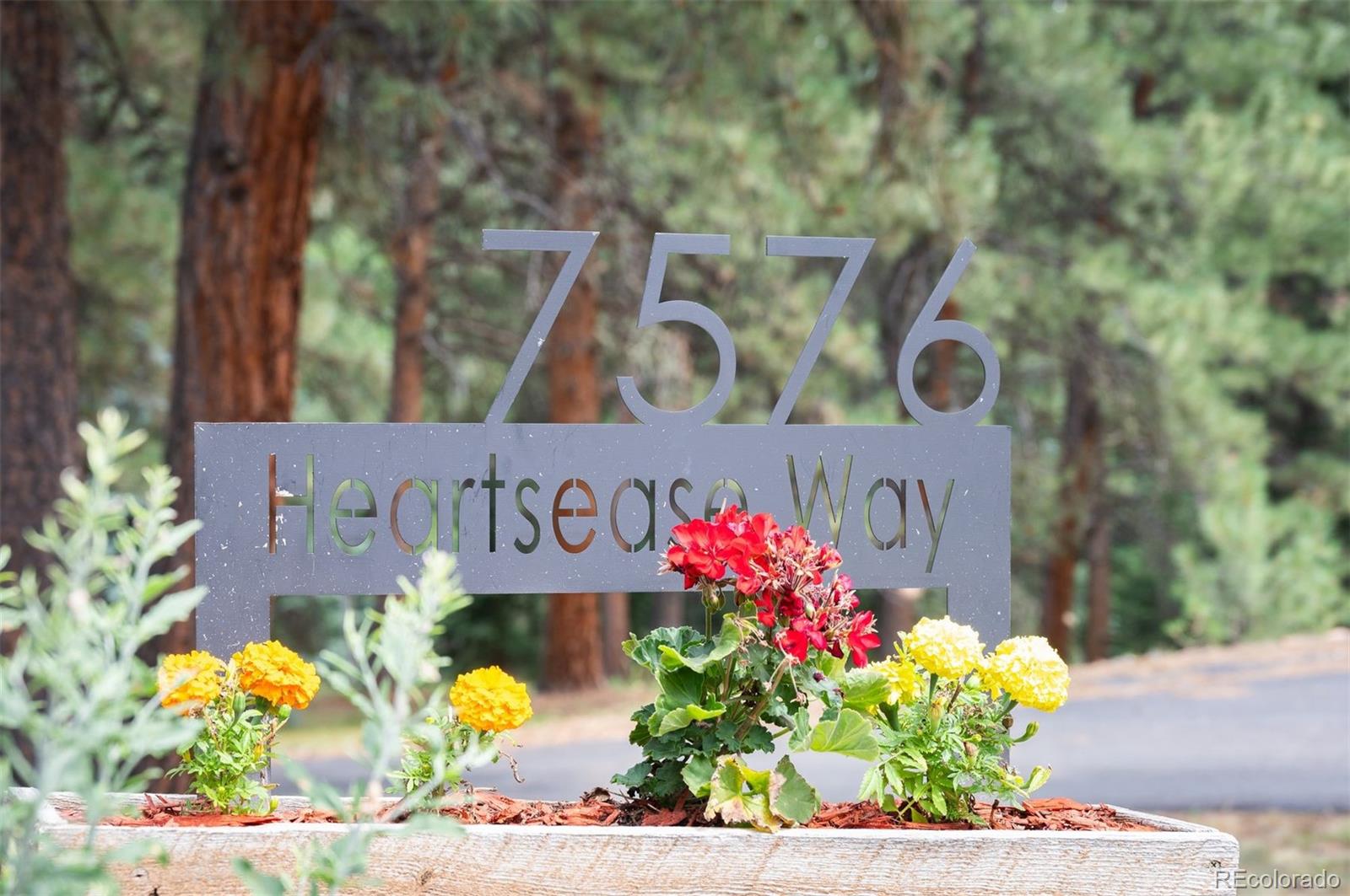 7576 Heartsease Way