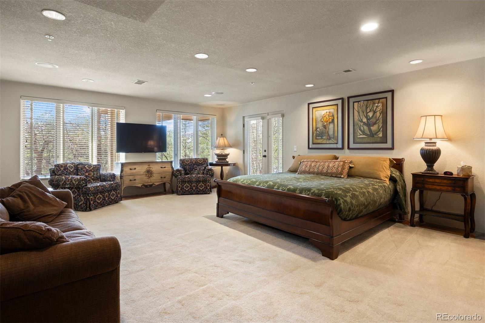 2237 Ridge Plaza Drive