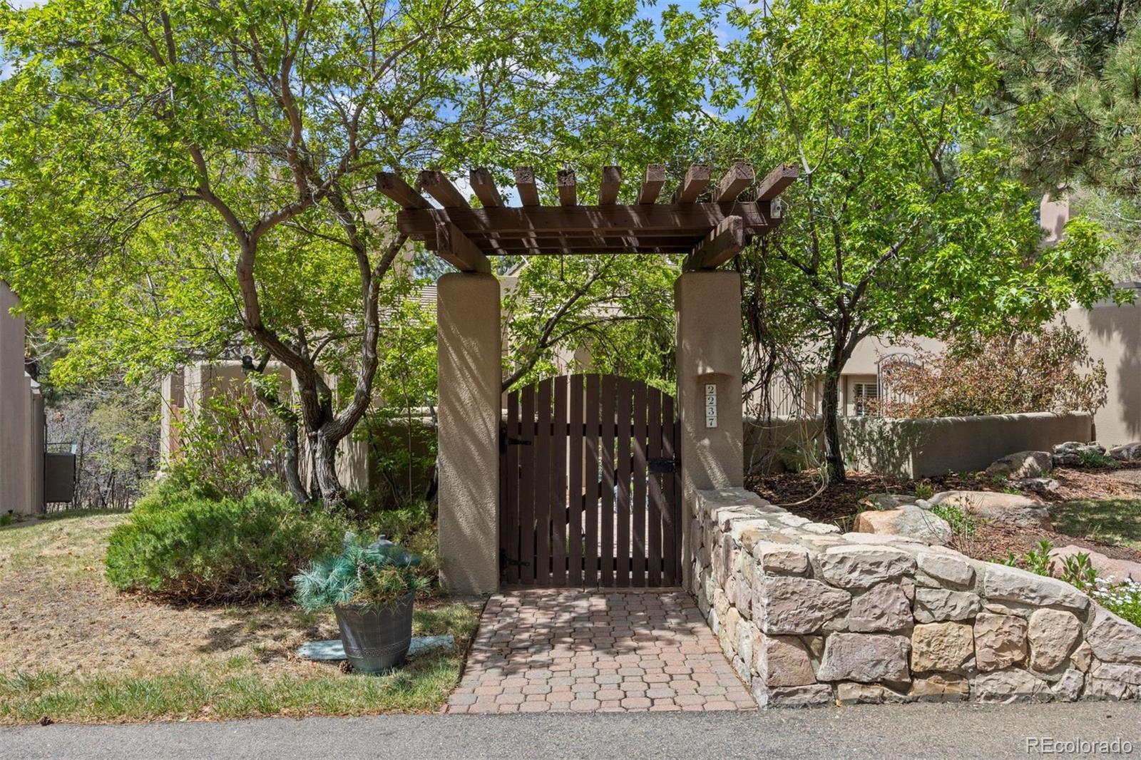 2237 Ridge Plaza Drive