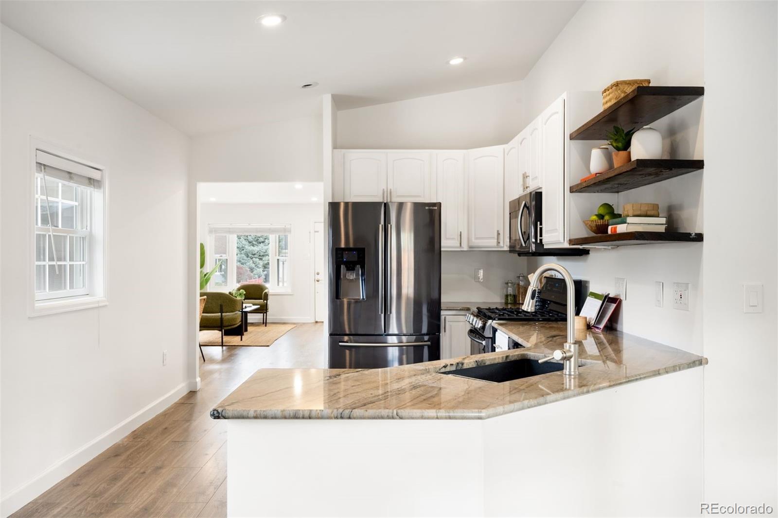 3215 S Fairfax Street