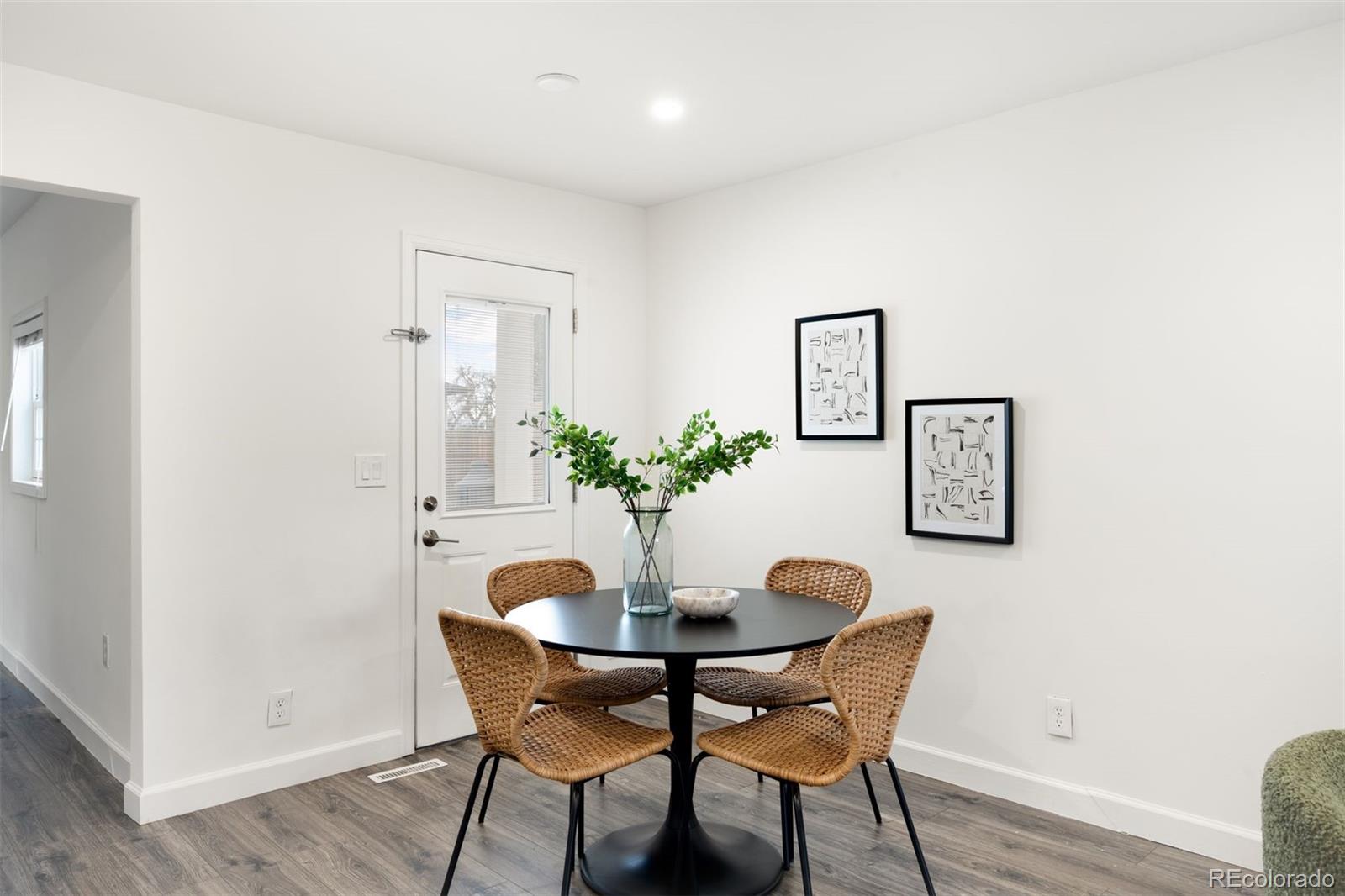 3215 S Fairfax Street