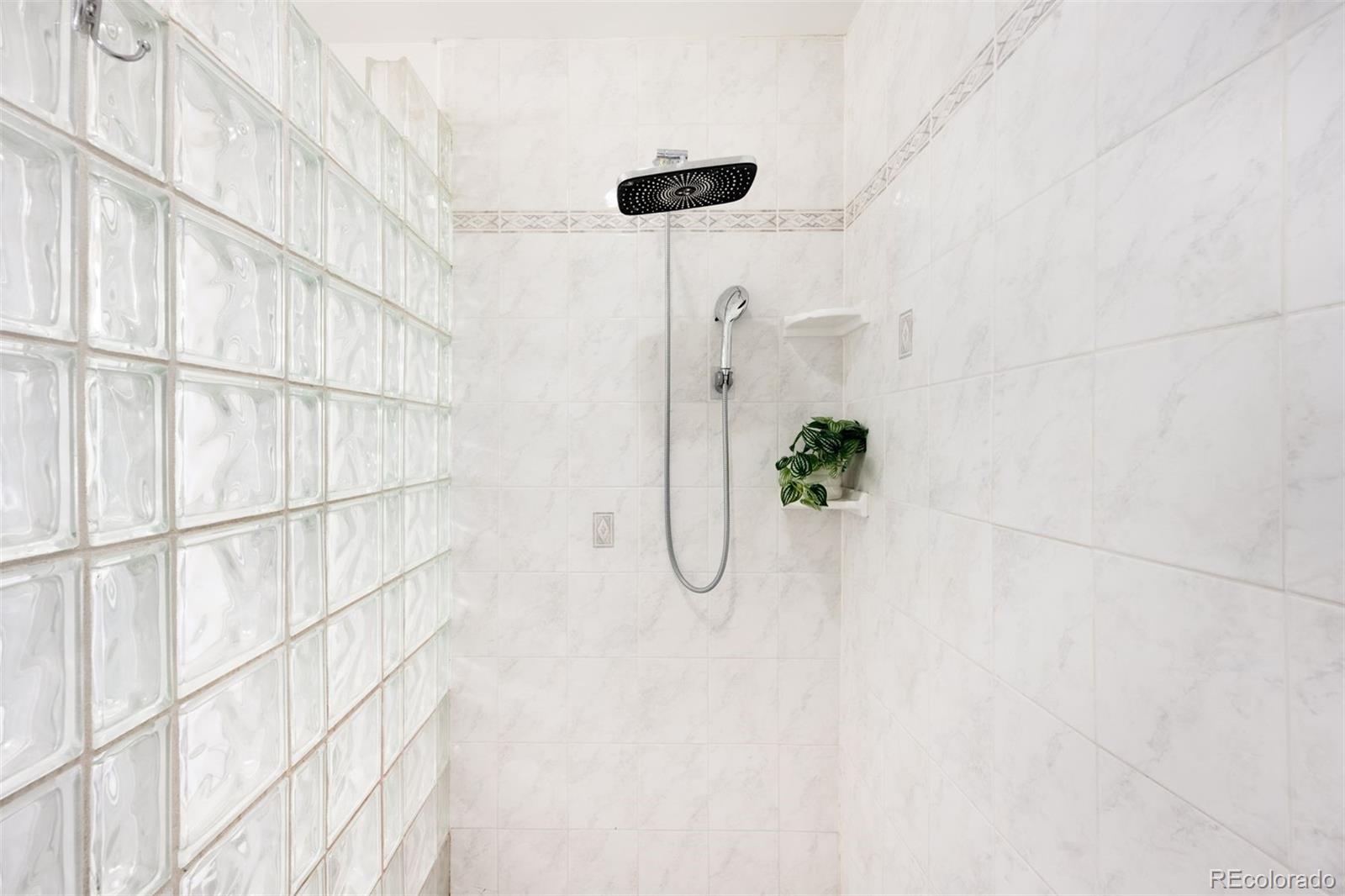 3215 S Fairfax Street