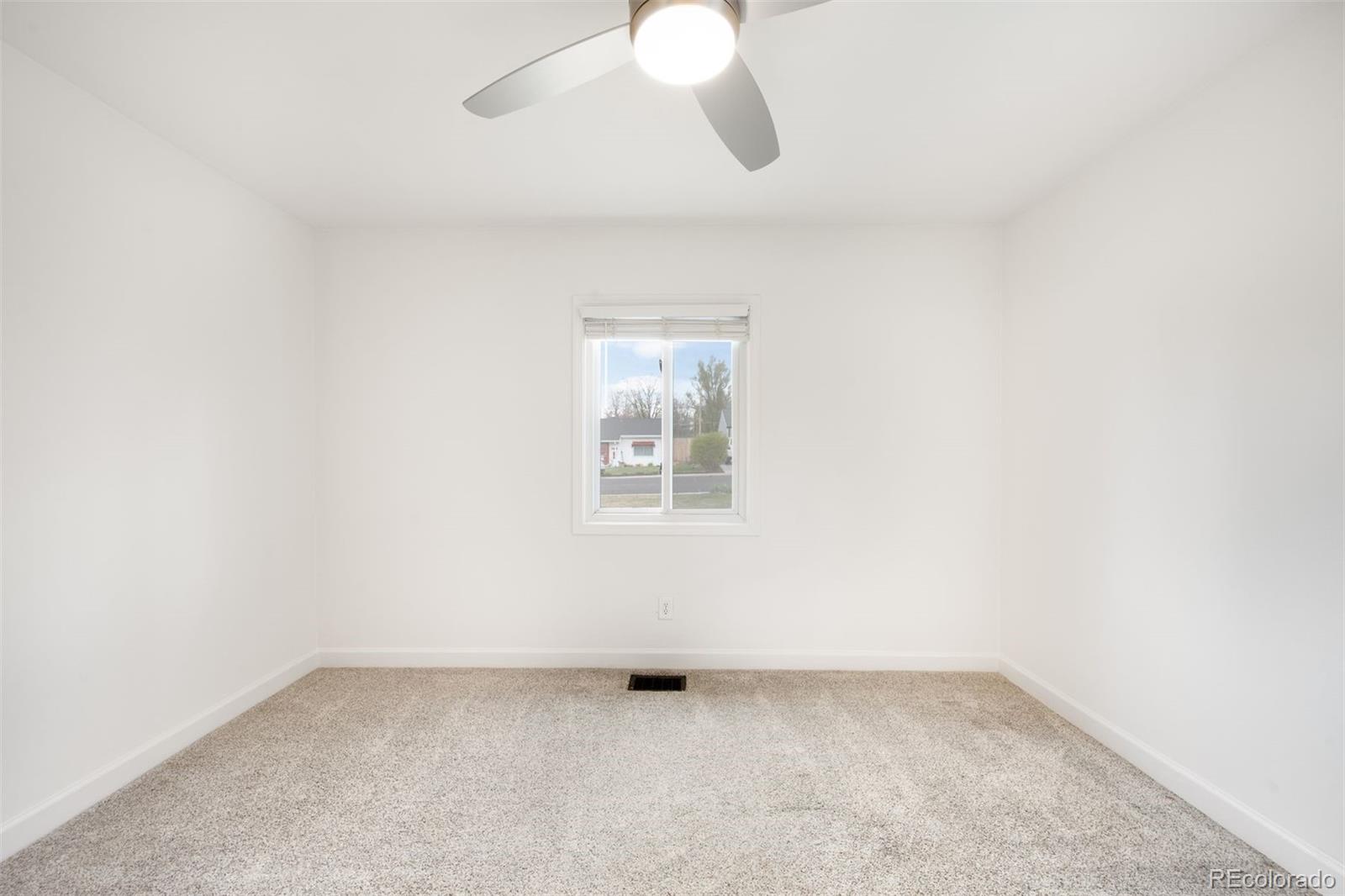 3215 S Fairfax Street