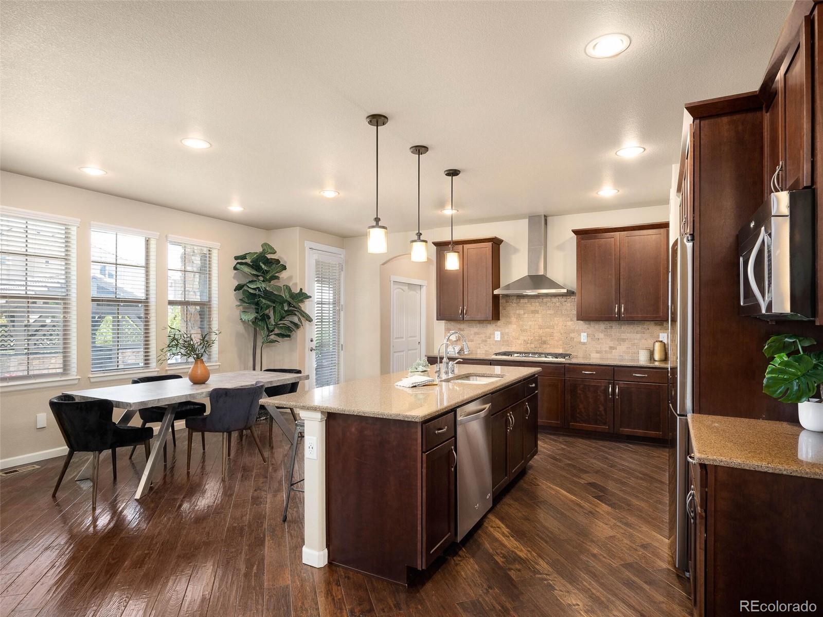 2618 S Kilmer Court
