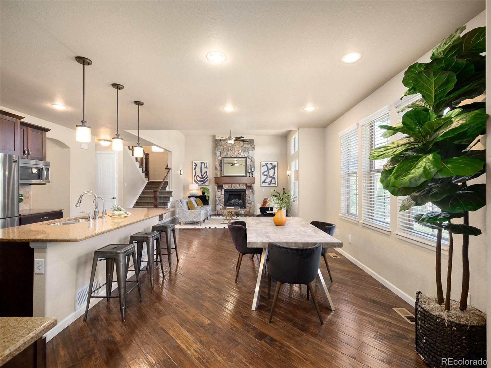 2618 S Kilmer Court