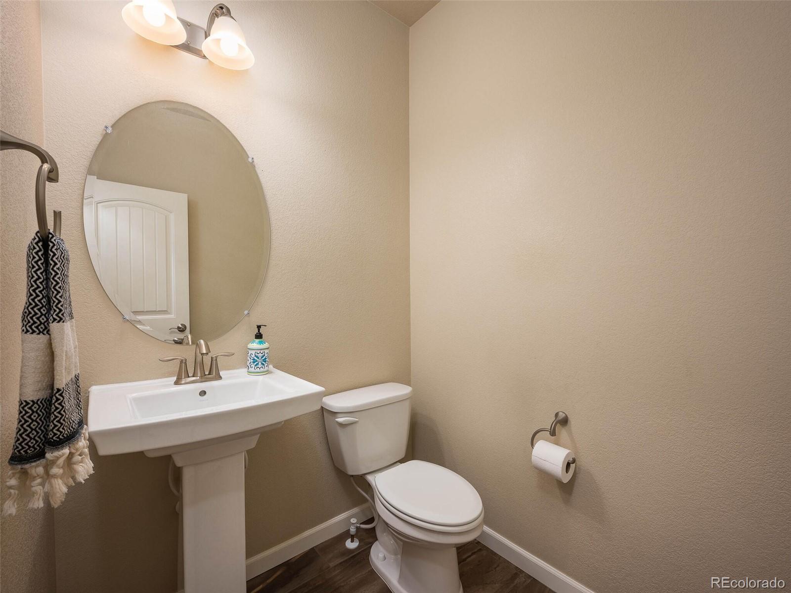 2618 S Kilmer Court