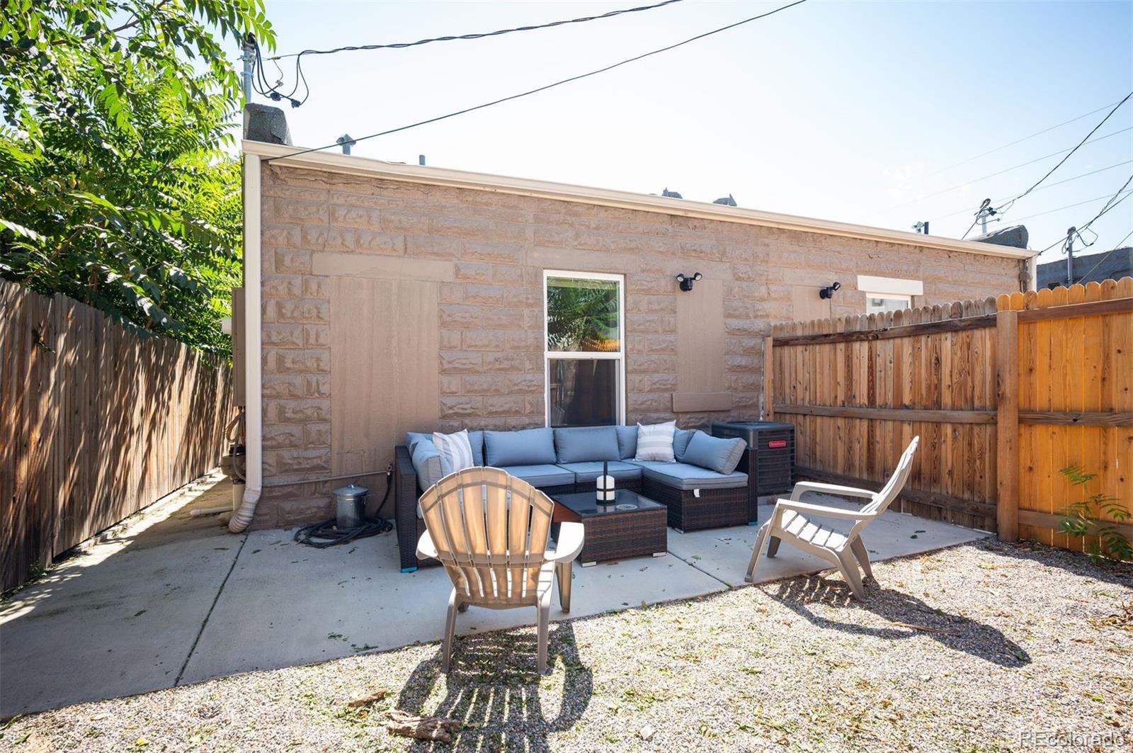 2645 W 24th Avenue