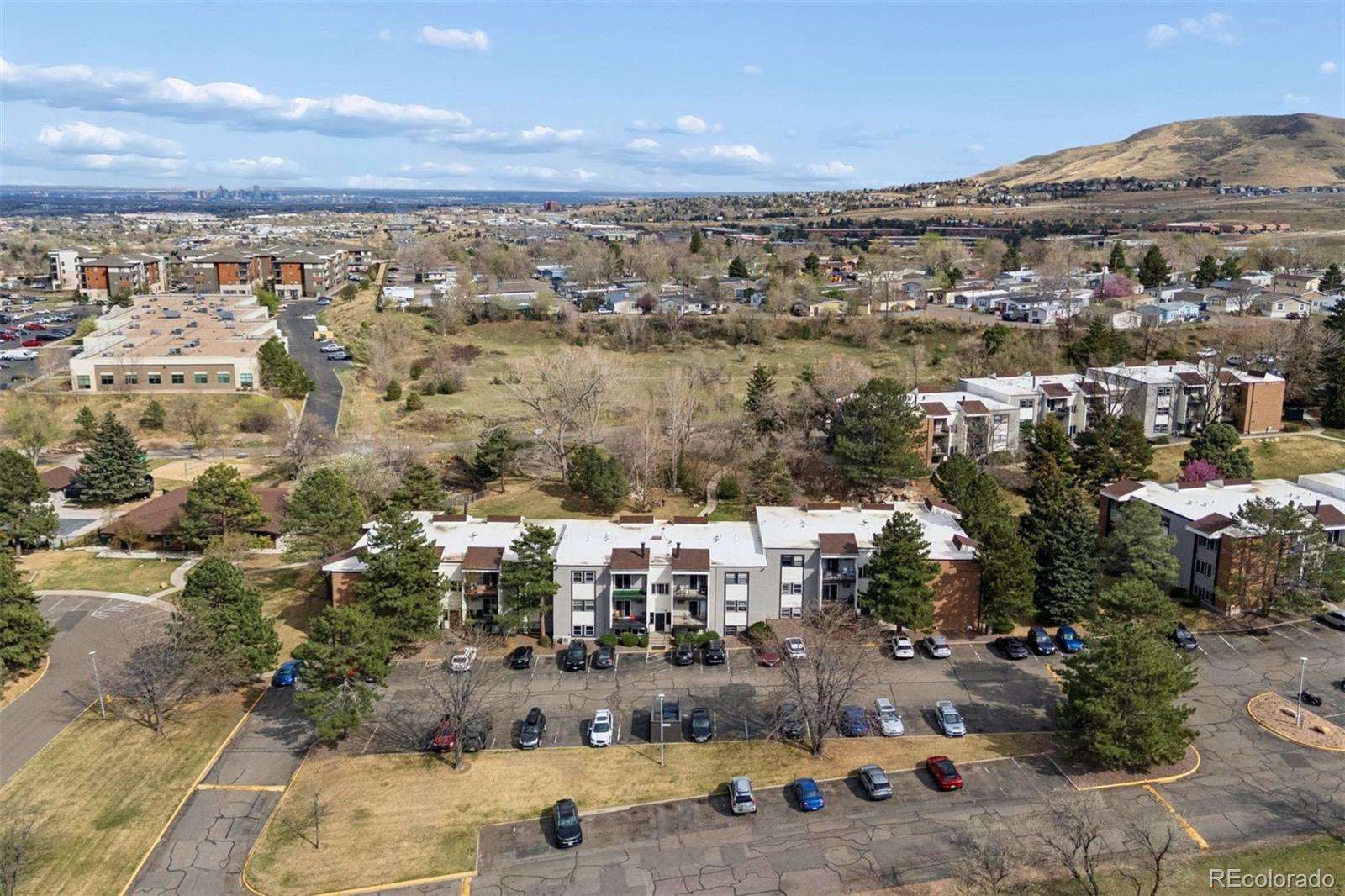 1300 Golden Circle Unit: 104