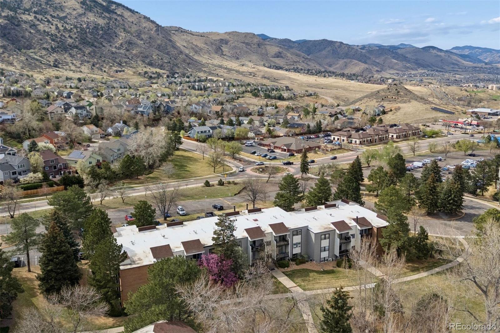 1300 Golden Circle Unit: 104