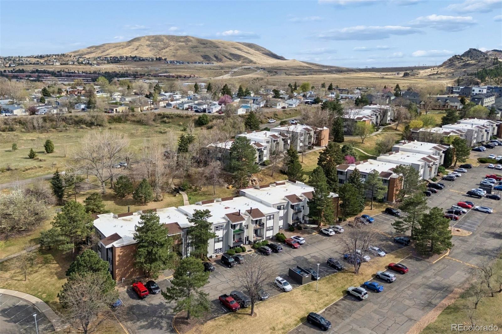 1300 Golden Circle Unit: 104