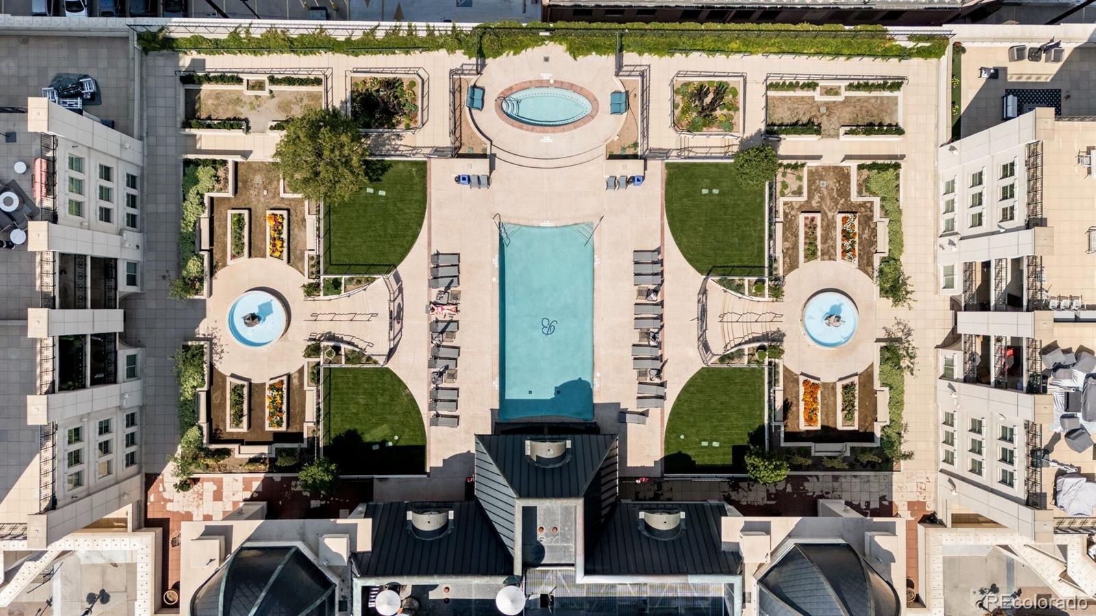 925 N Lincoln Street Unit: 4B