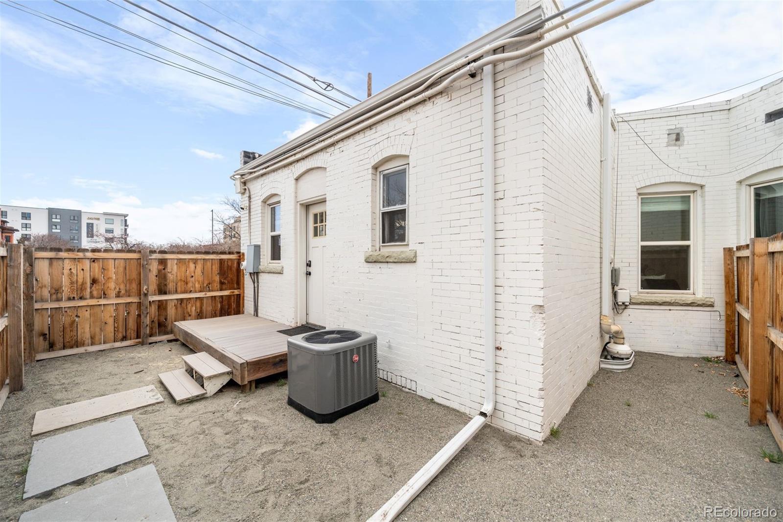 20 E 4th Avenue