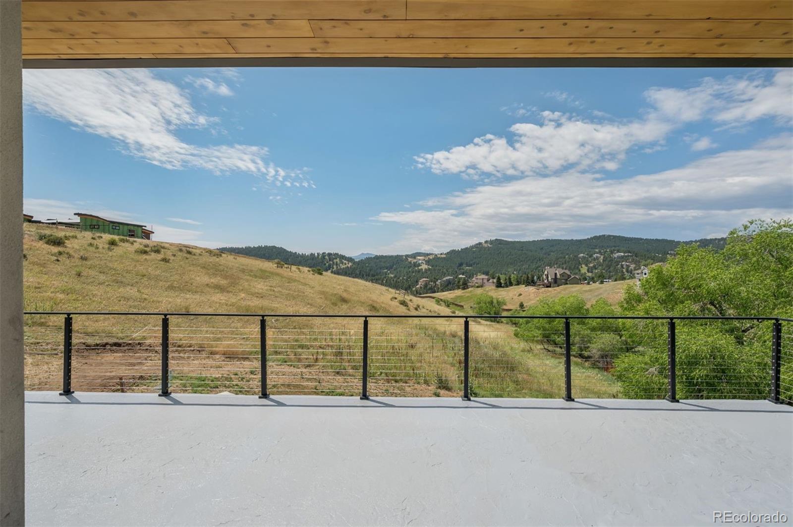 545 Strada Rossa Road
