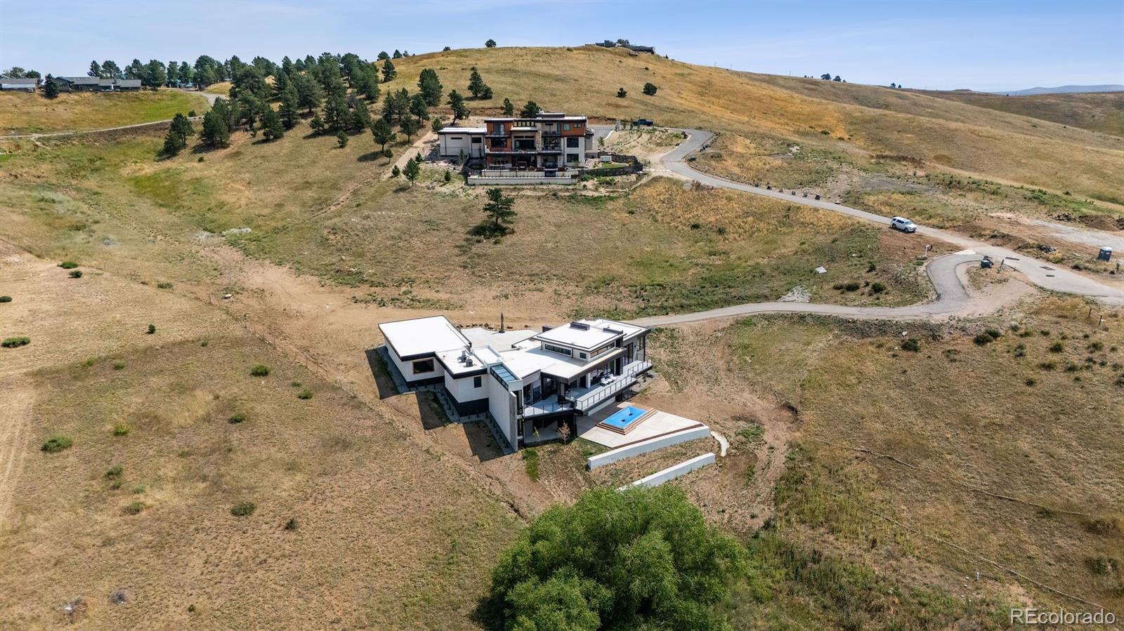 545 Strada Rossa Road