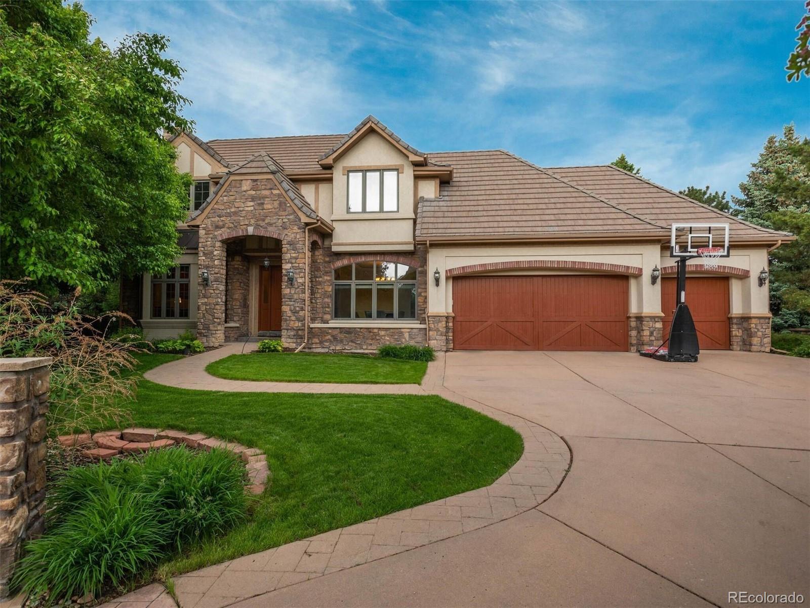 9 Foxtail Circle
