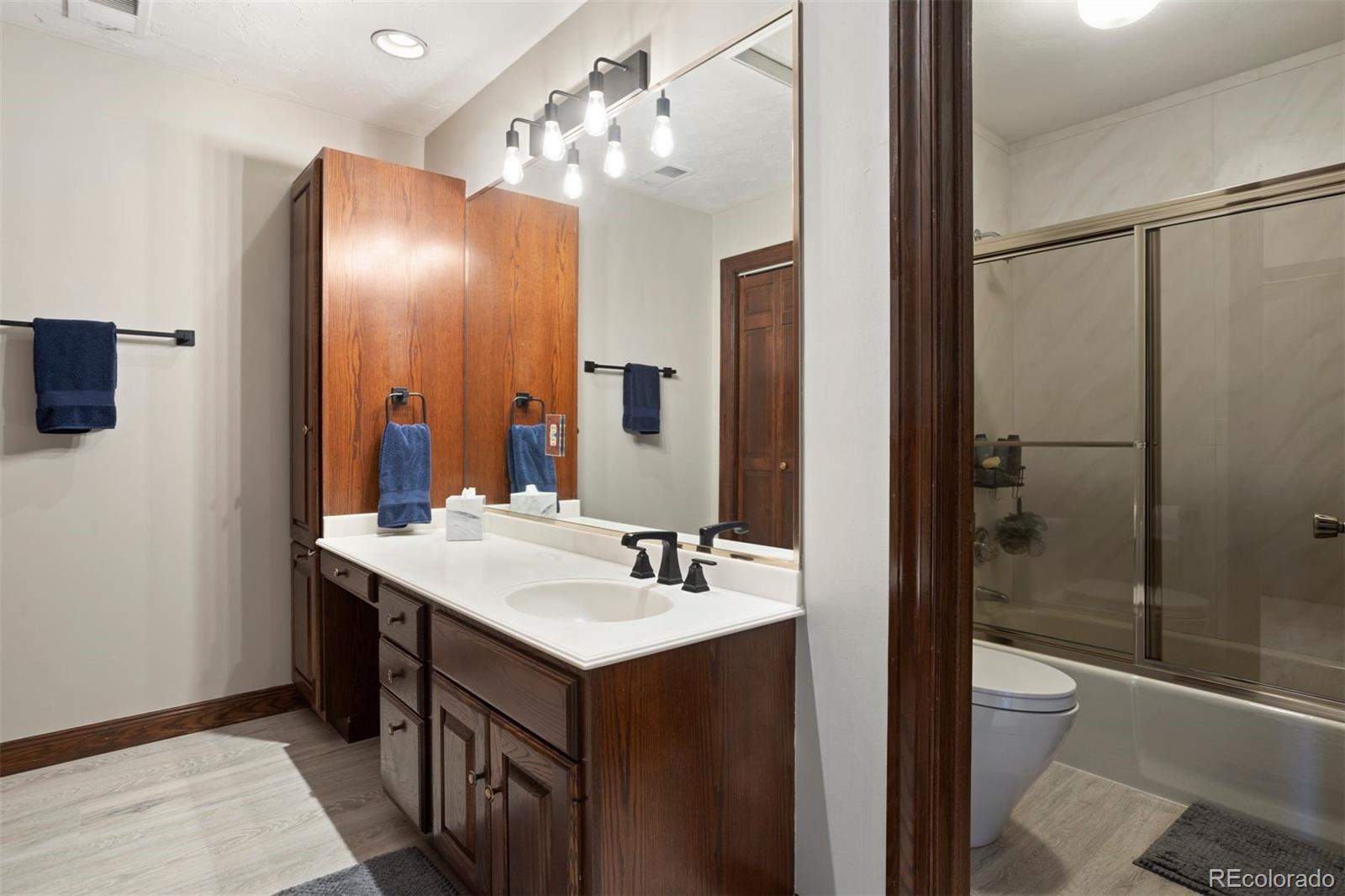 16 Polo Field Lane