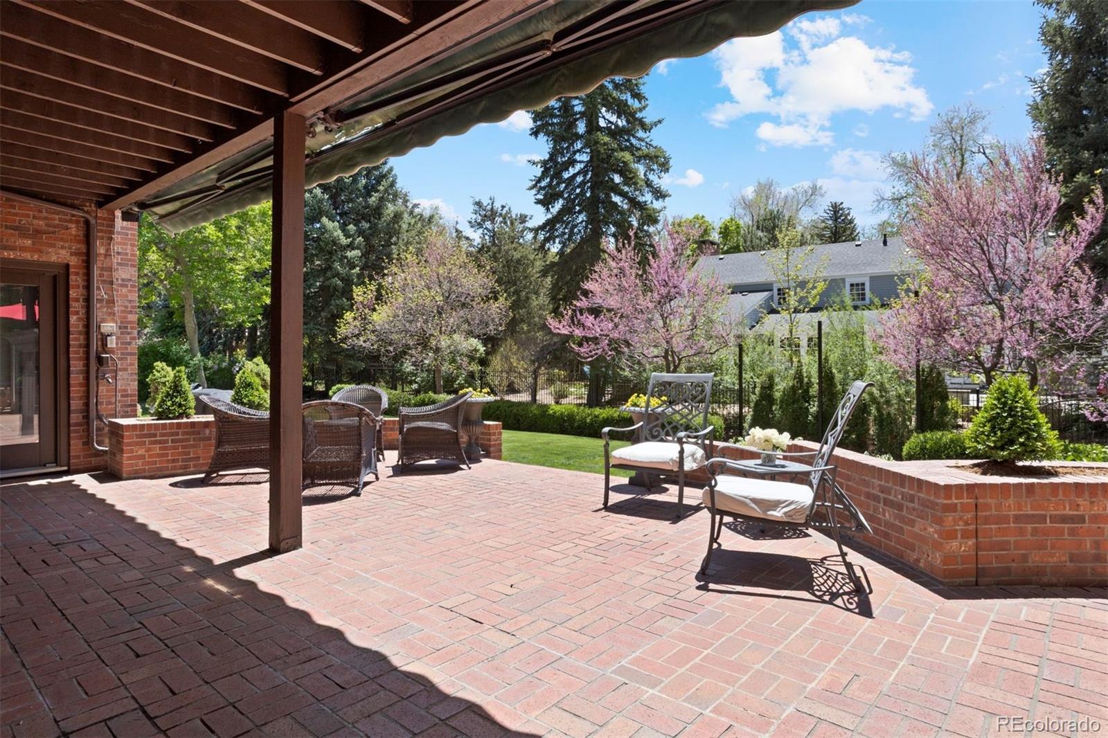 16 Polo Field Lane