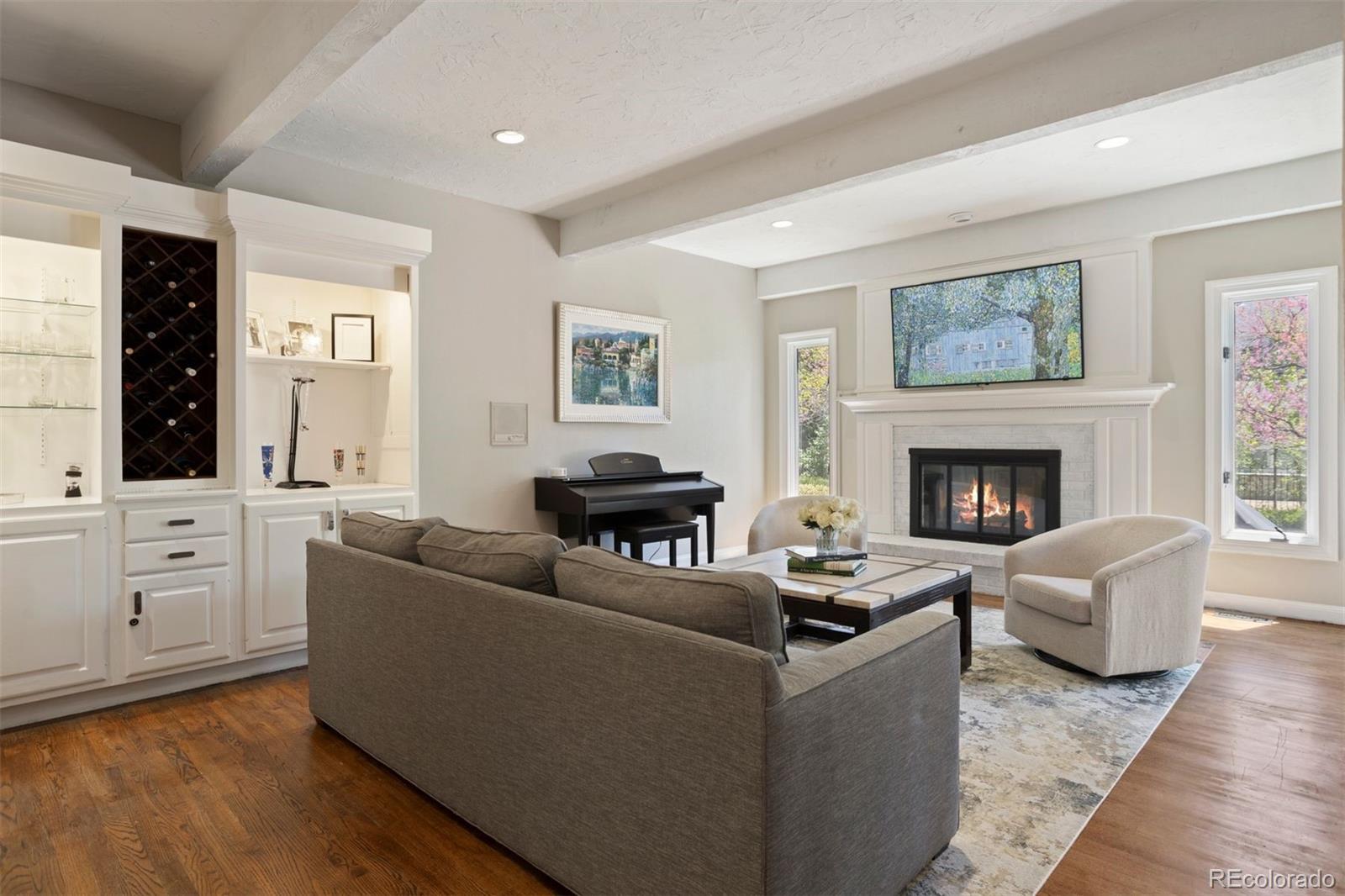16 Polo Field Lane