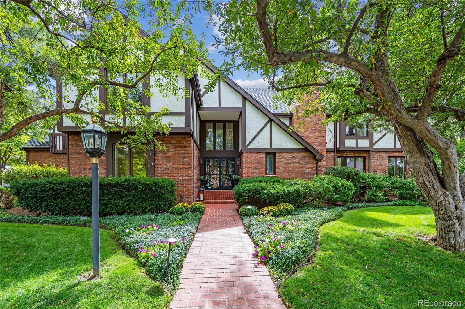 16 Polo Field Lane