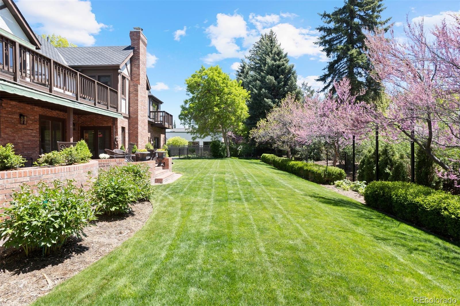 16 Polo Field Lane
