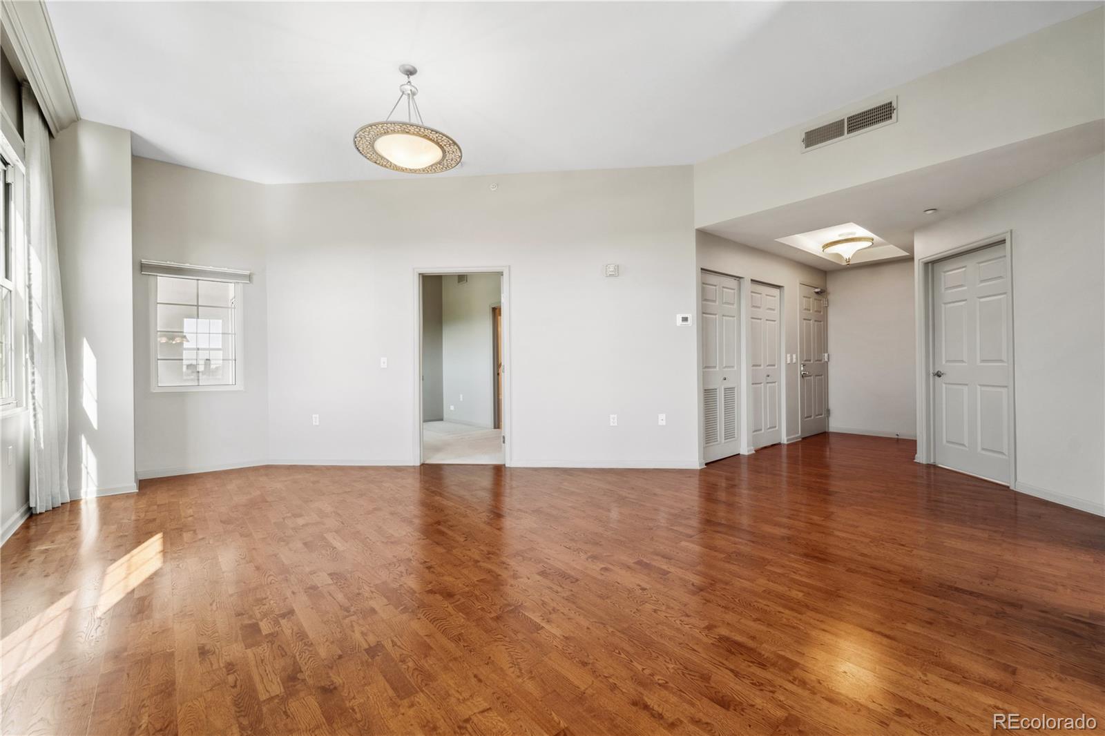 475 W 12th Avenue Unit: 15H