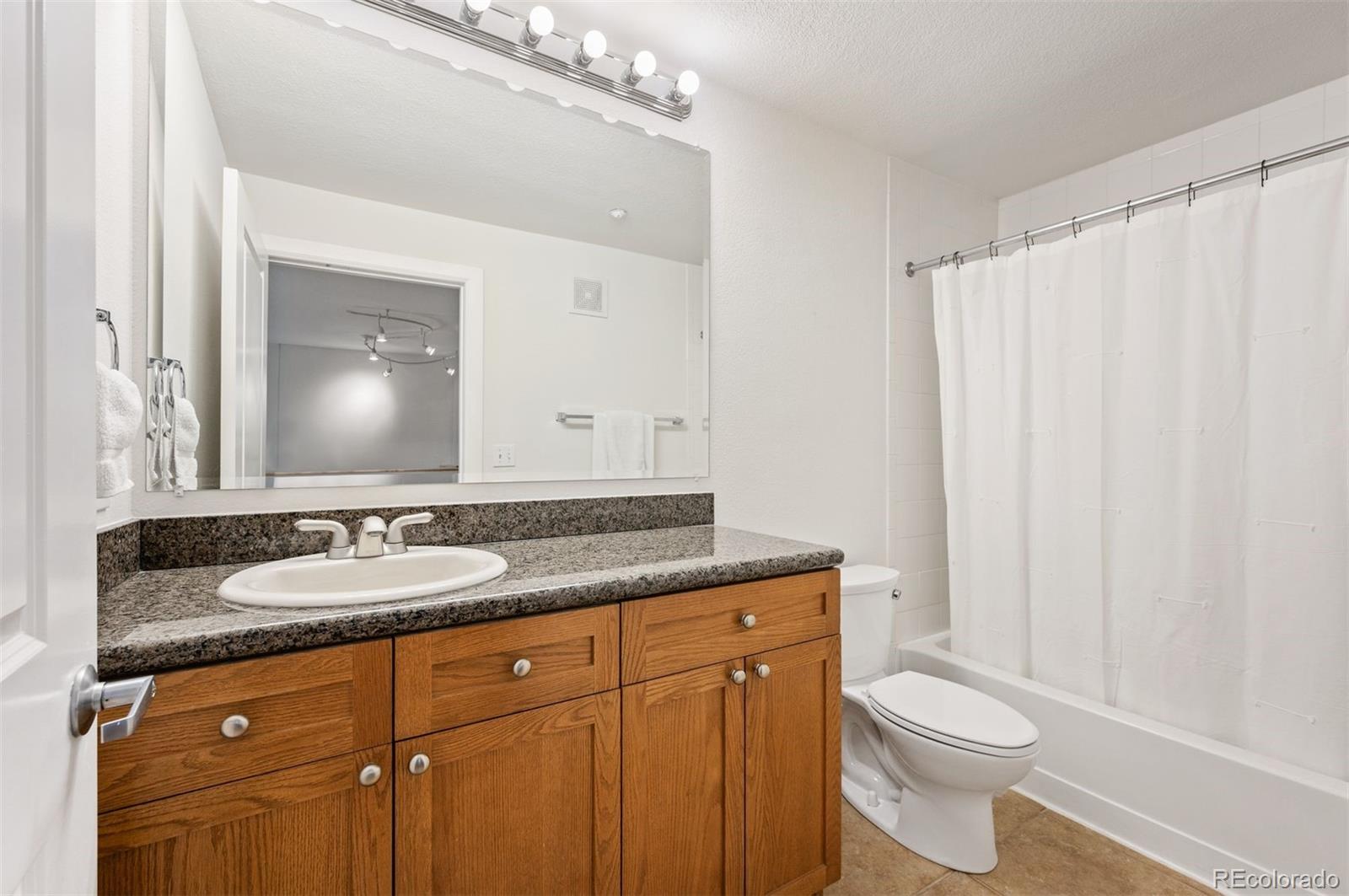 5677 S Park Place Unit: B310
