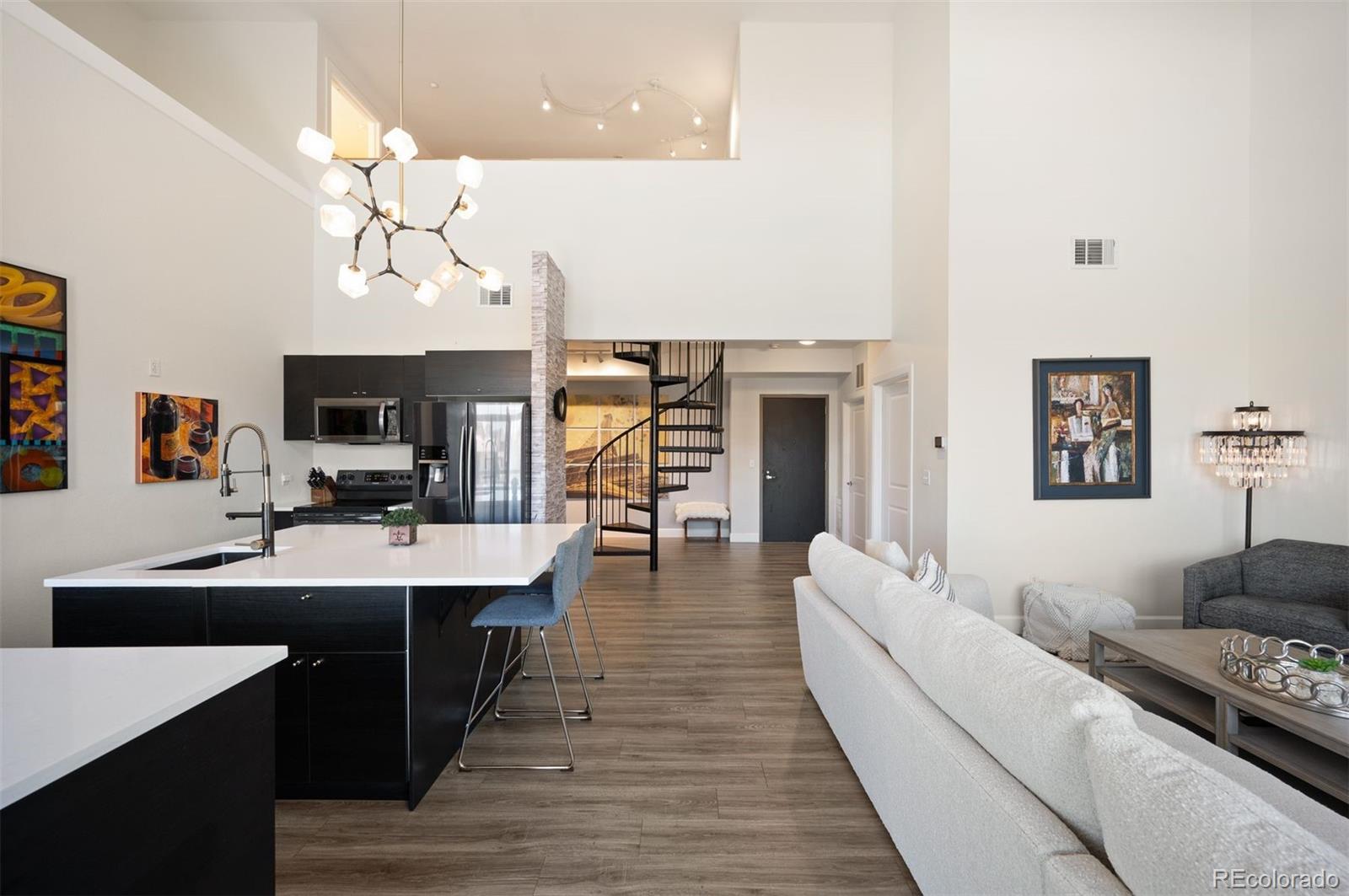 5677 S Park Place Unit: B310