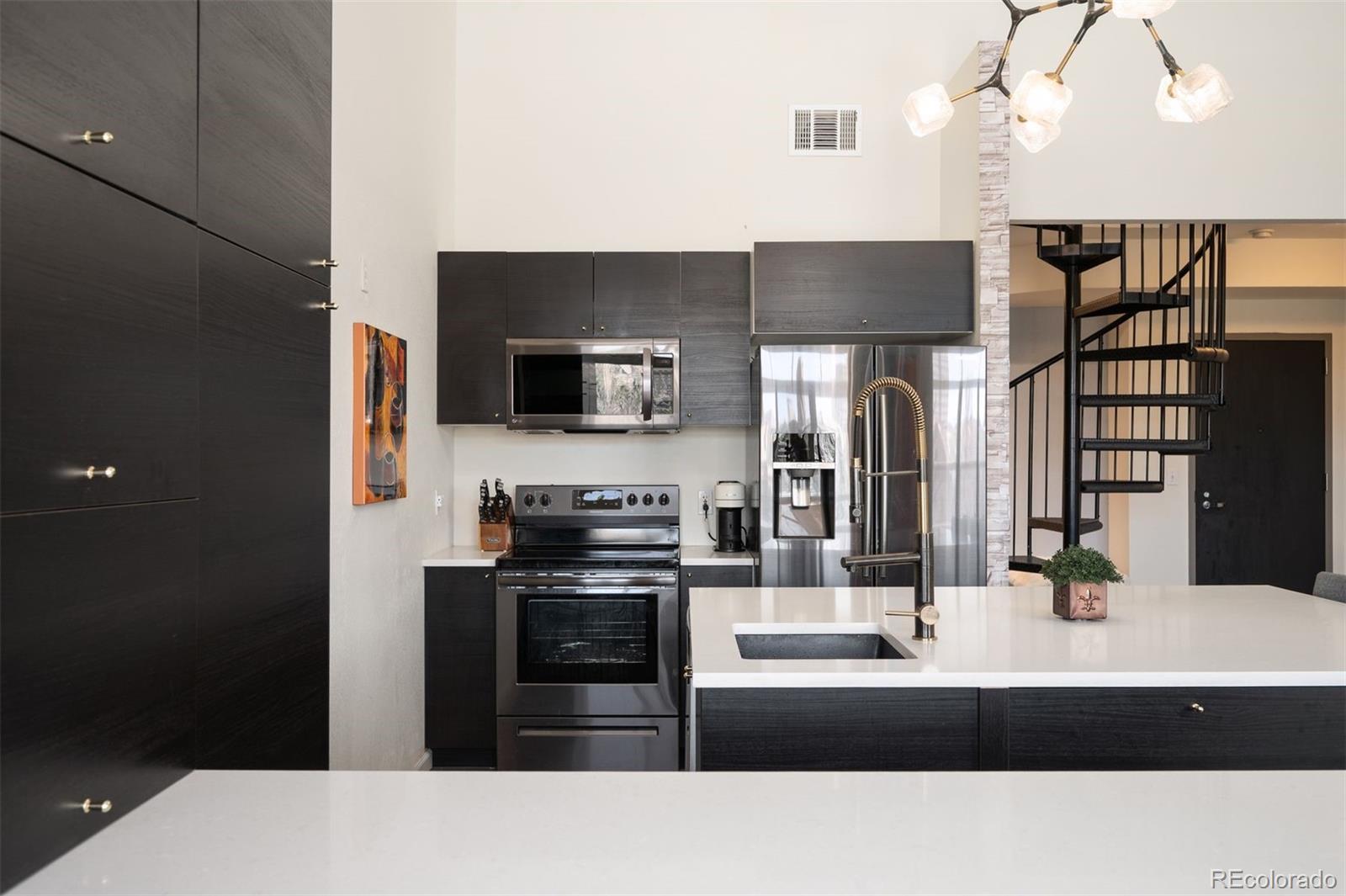 5677 S Park Place Unit: B310