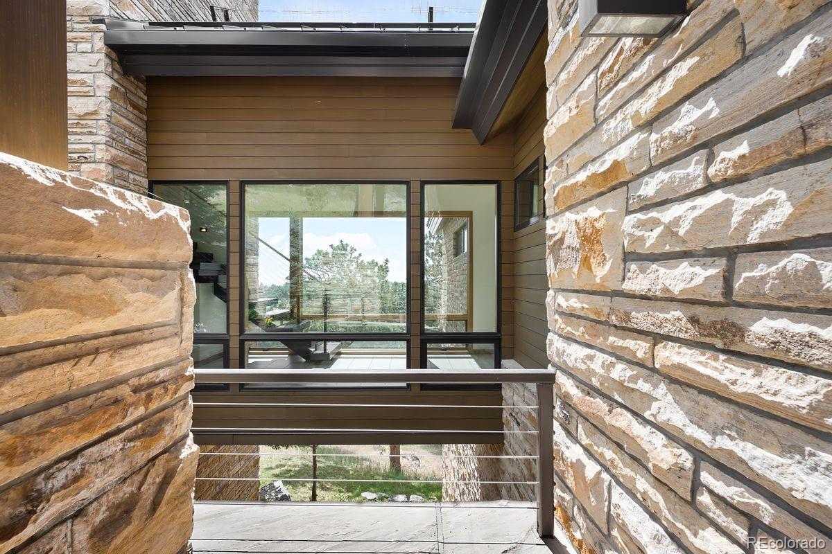 1090 Twisted Pine Road