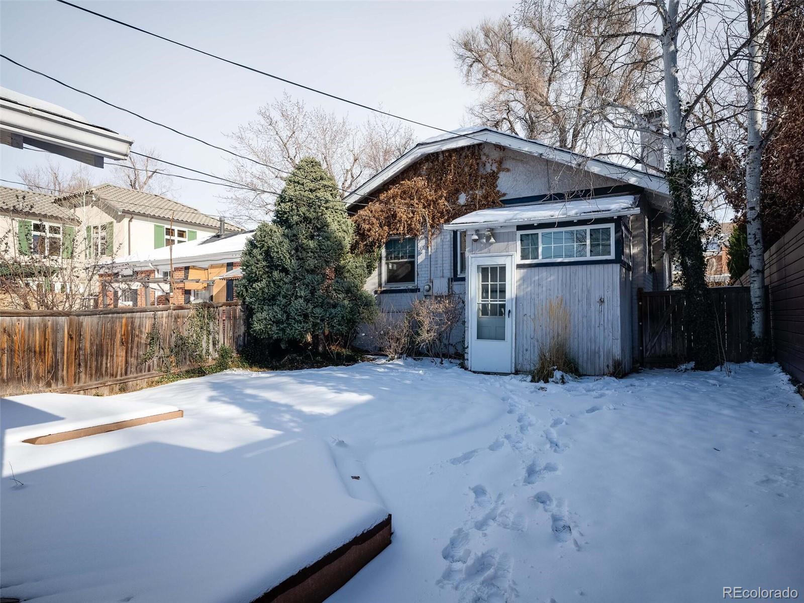 515 Adams Street