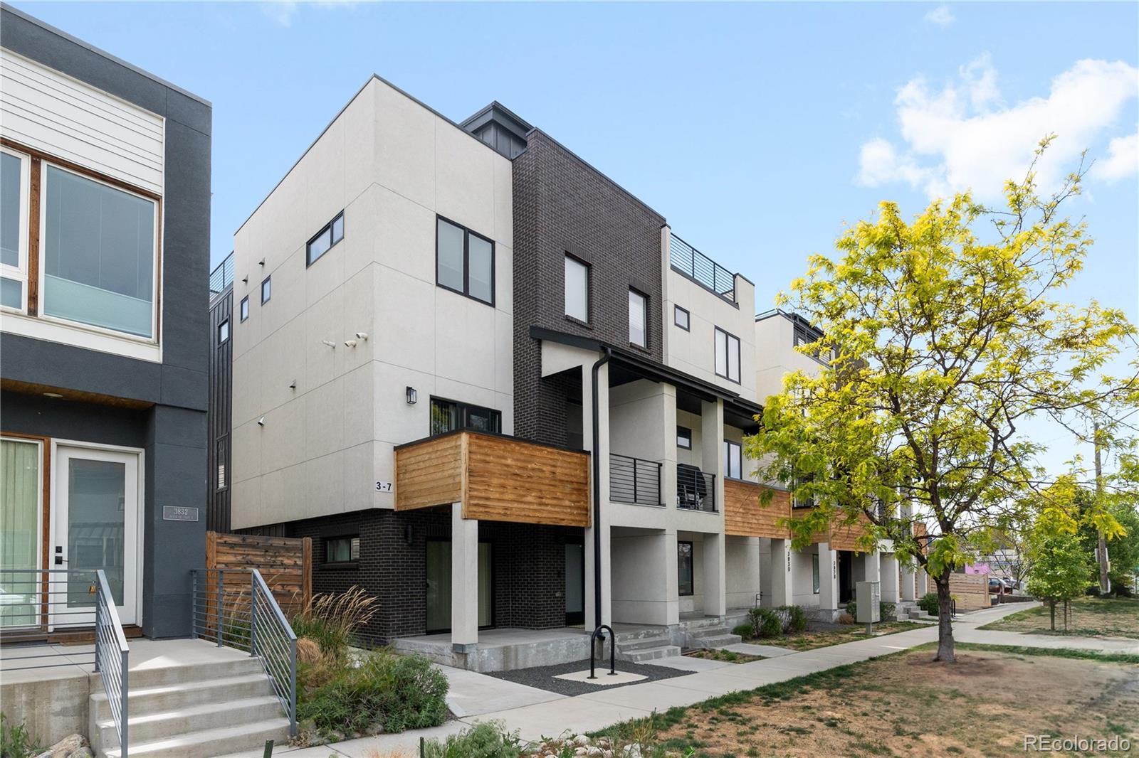 3830 Jason Street Unit: 7