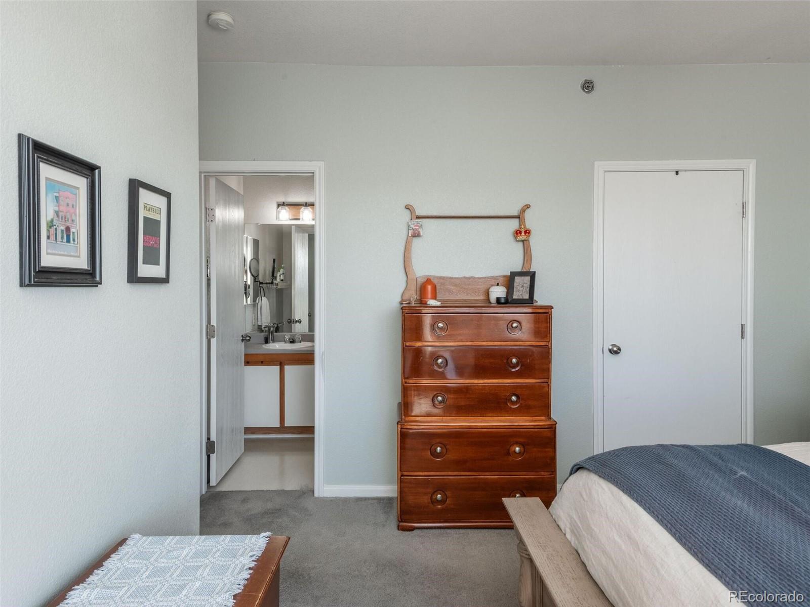 6021 Castlegate Drive Unit: E32