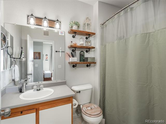 6021 Castlegate Drive Unit: E32