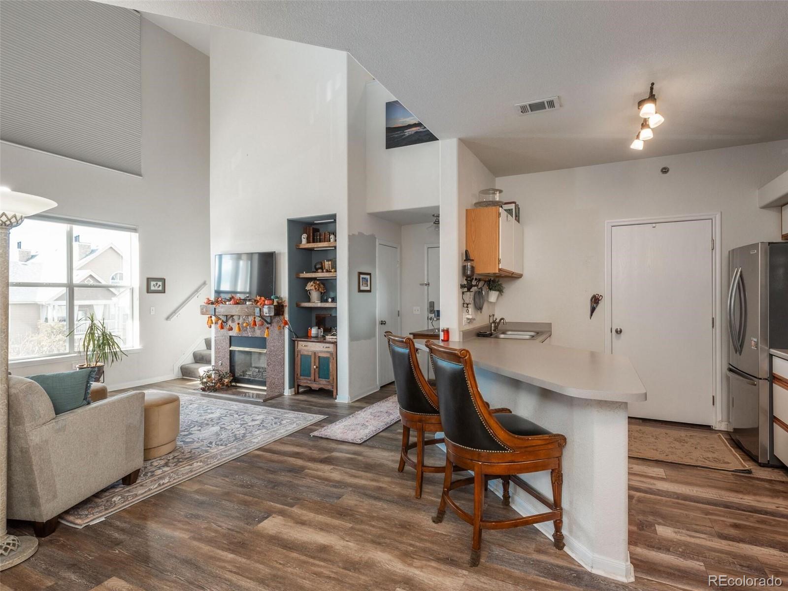 6021 Castlegate Drive Unit: E32