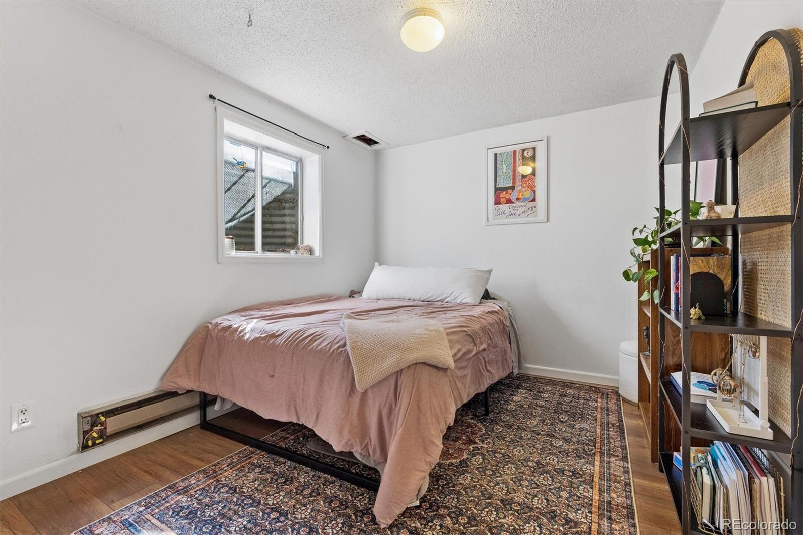 604 W 9th Street
