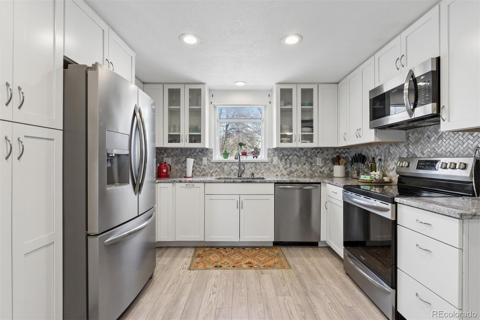604 W 9th Street