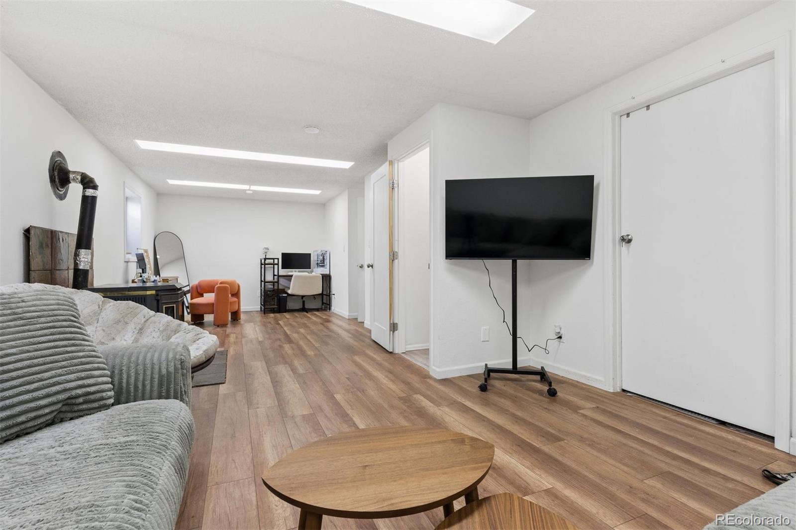 604 W 9th Street